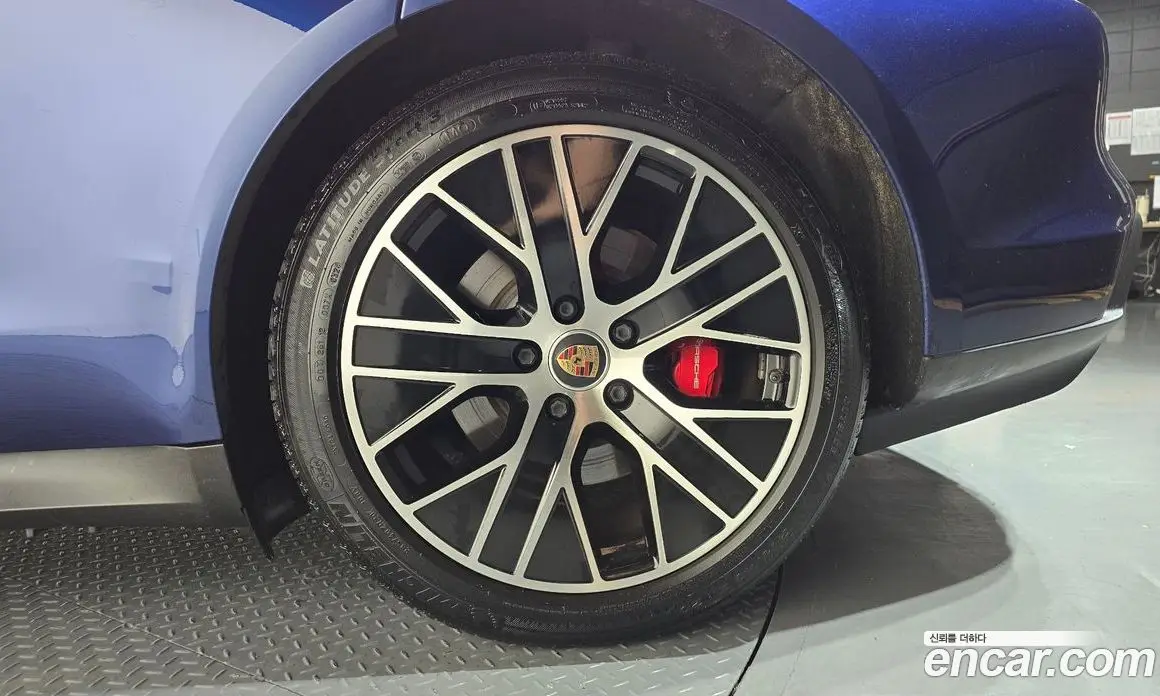 Porsche Taycan 2021 0.1 автомат (гидро), фото 7