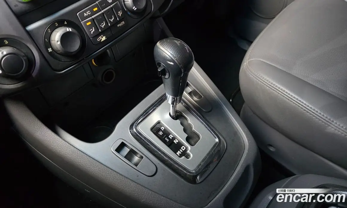 SsangYong Korando 2014 2.0 автомат (гидро), фото 9