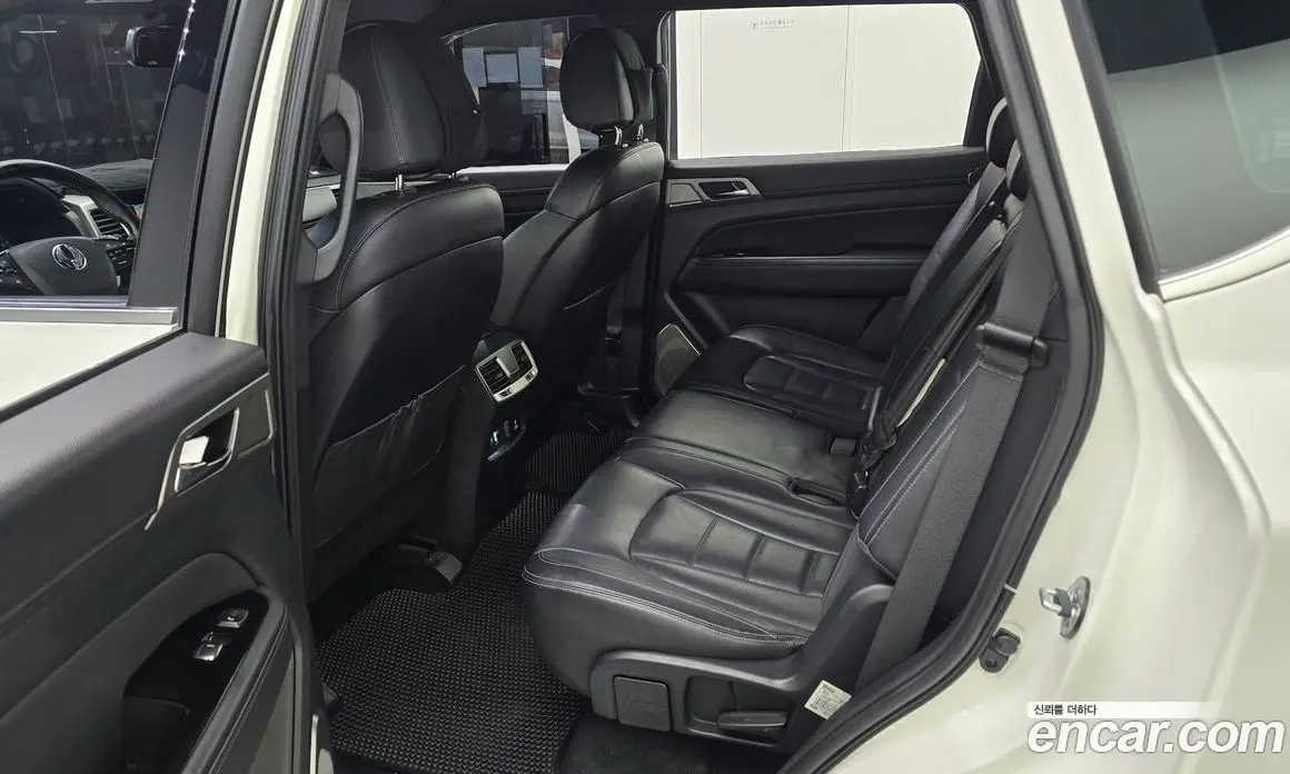 SsangYong Rexton 2017 2.2 автомат (гидро), фото 18