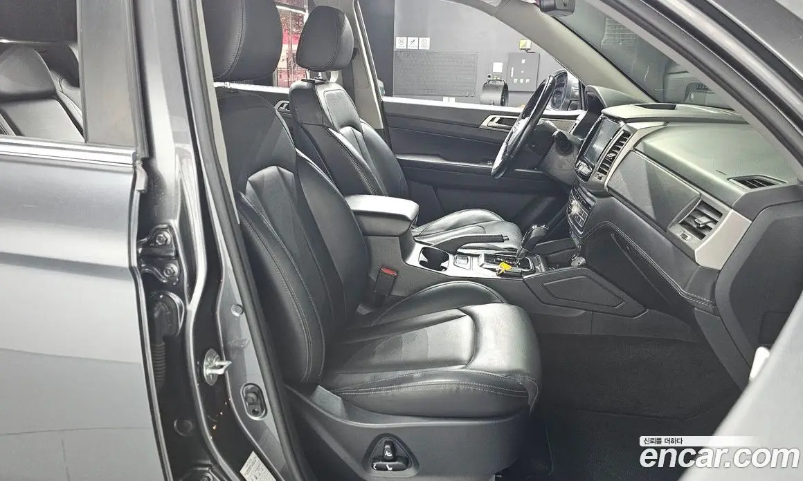 SsangYong Rexton 2018 2.2 автомат (гидро), фото 12