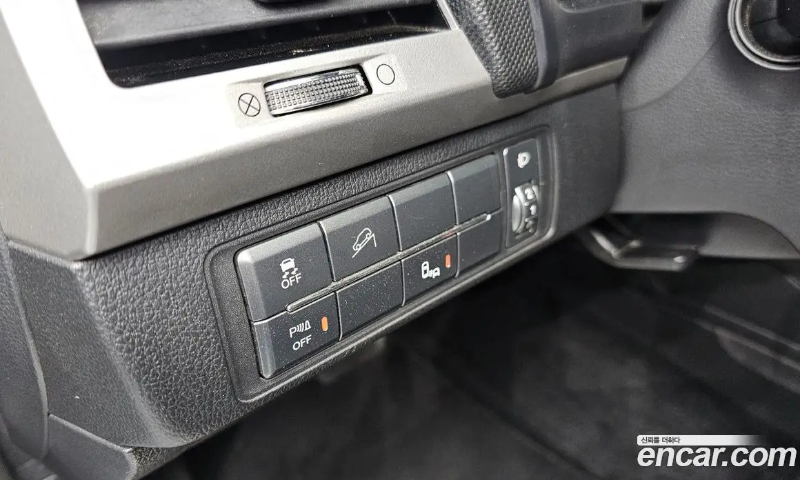 SsangYong Rexton 2018 2.2 автомат (гидро), фото 16