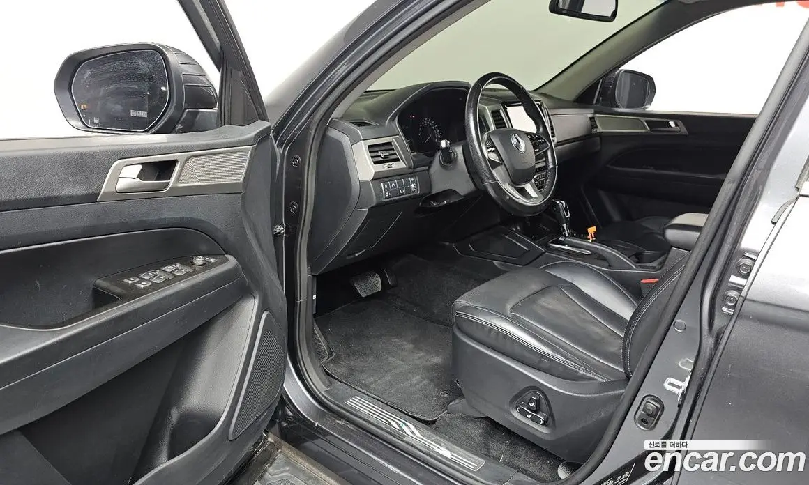 SsangYong Rexton 2018 2.2 автомат (гидро), фото 10