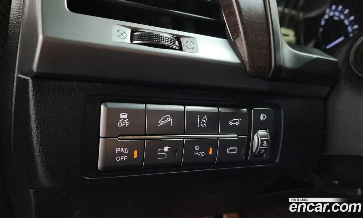 SsangYong Rexton 2018 2.2 автомат (гидро), фото 16