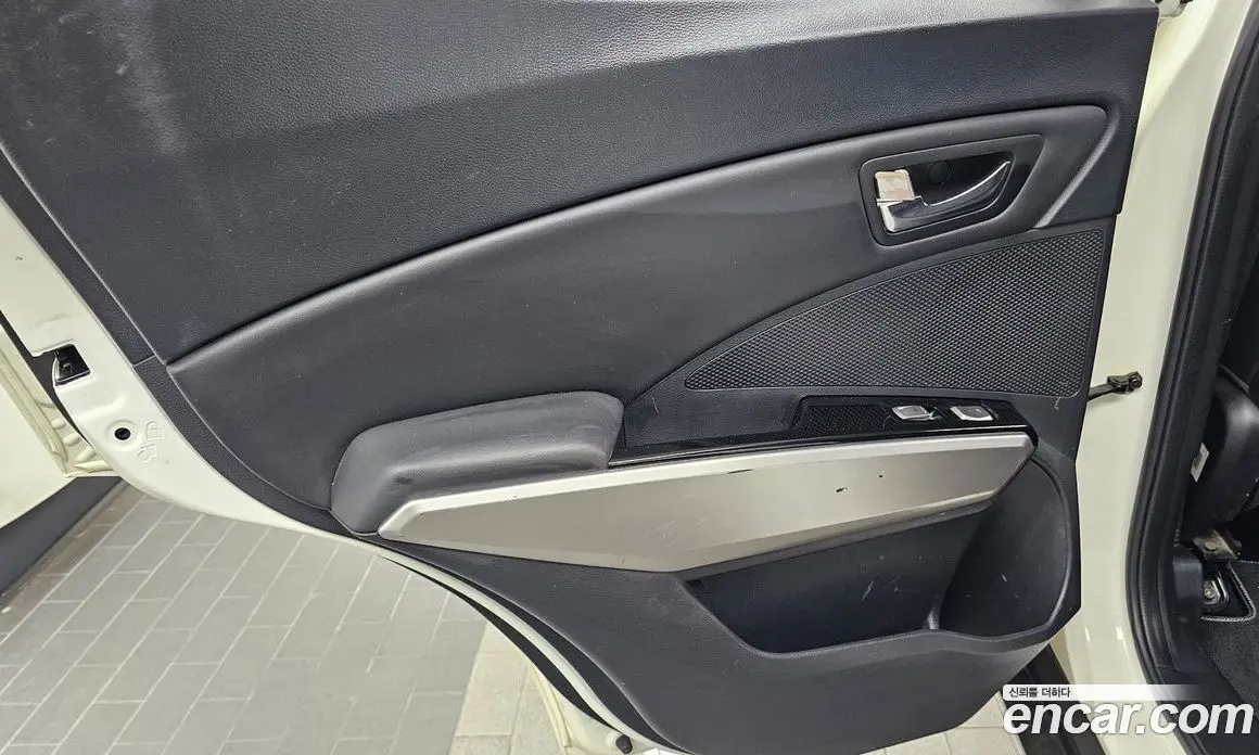 SsangYong TIBOLI 2015 1.6 автомат (гидро), фото 15