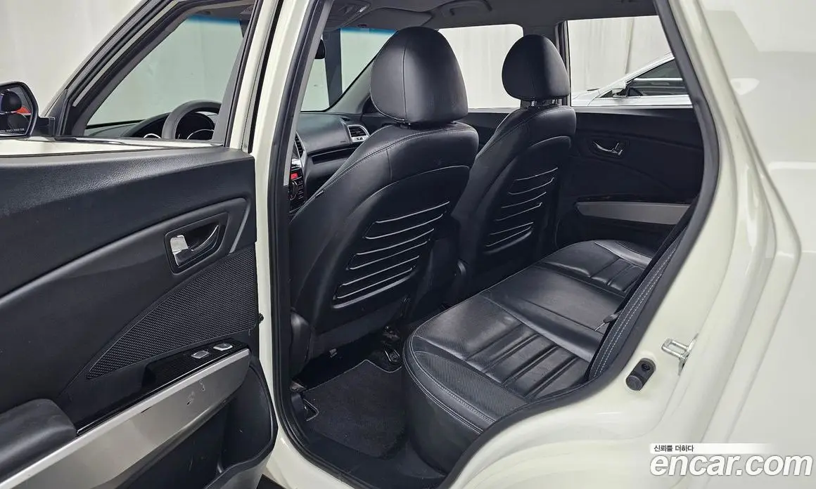 SsangYong TIBOLI 2015 1.6 автомат (гидро), фото 16
