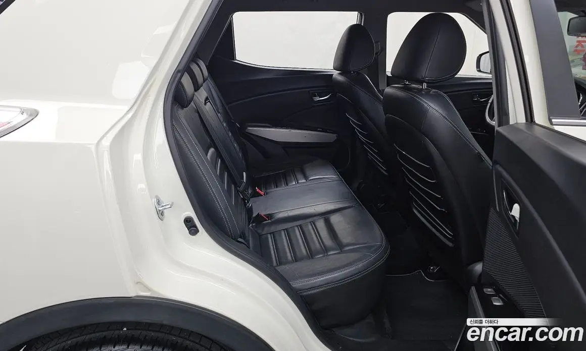 SsangYong TIBOLI 2015 1.6 автомат (гидро), фото 18