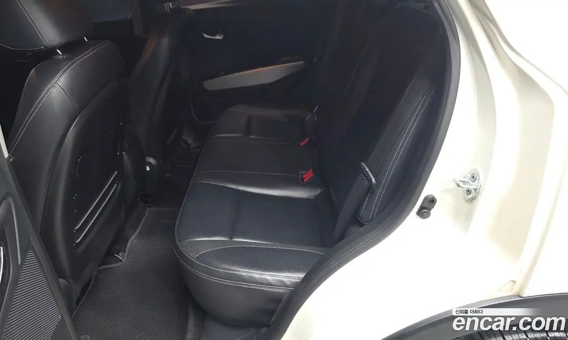 SsangYong TIBOLI 2015 1.6 автомат (гидро), фото 18