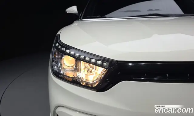 SsangYong TIBOLI 2015 1.6 автомат (гидро), миниатюра 8