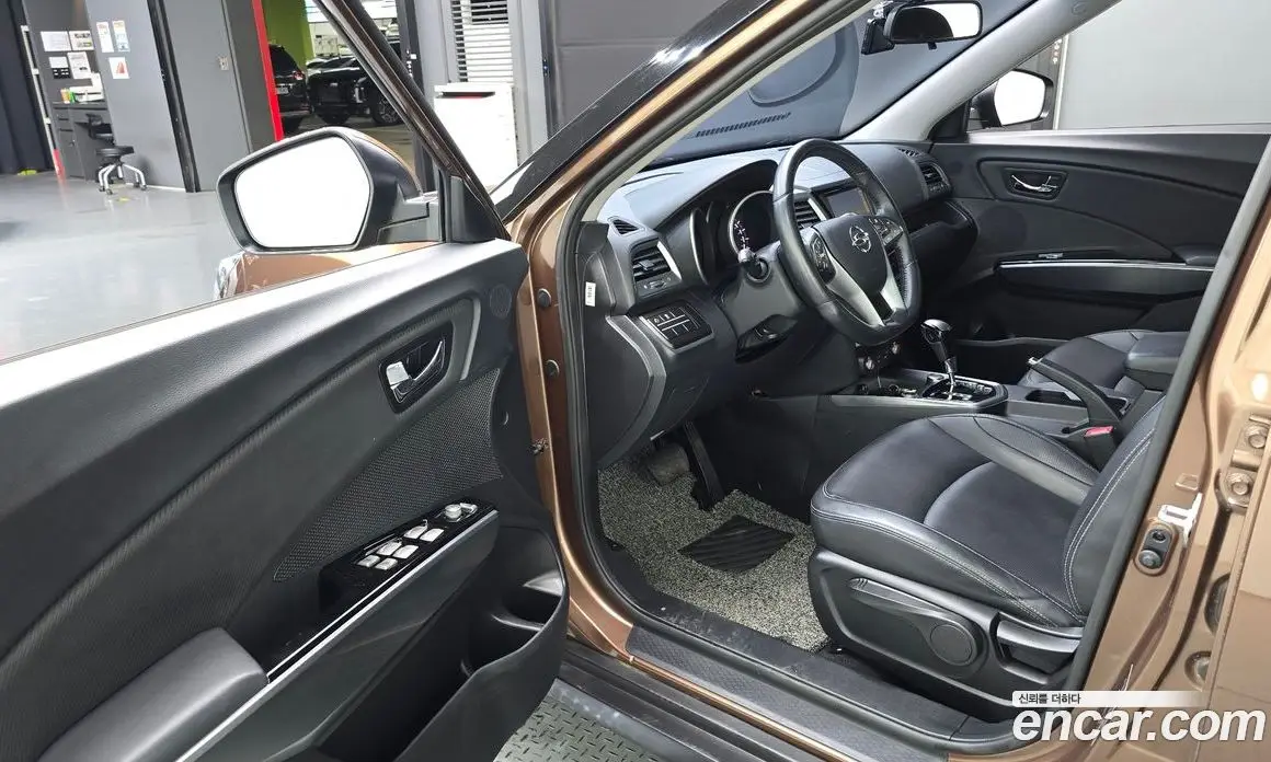SsangYong TIBOLI 2018 1.6 автомат (гидро), фото 13