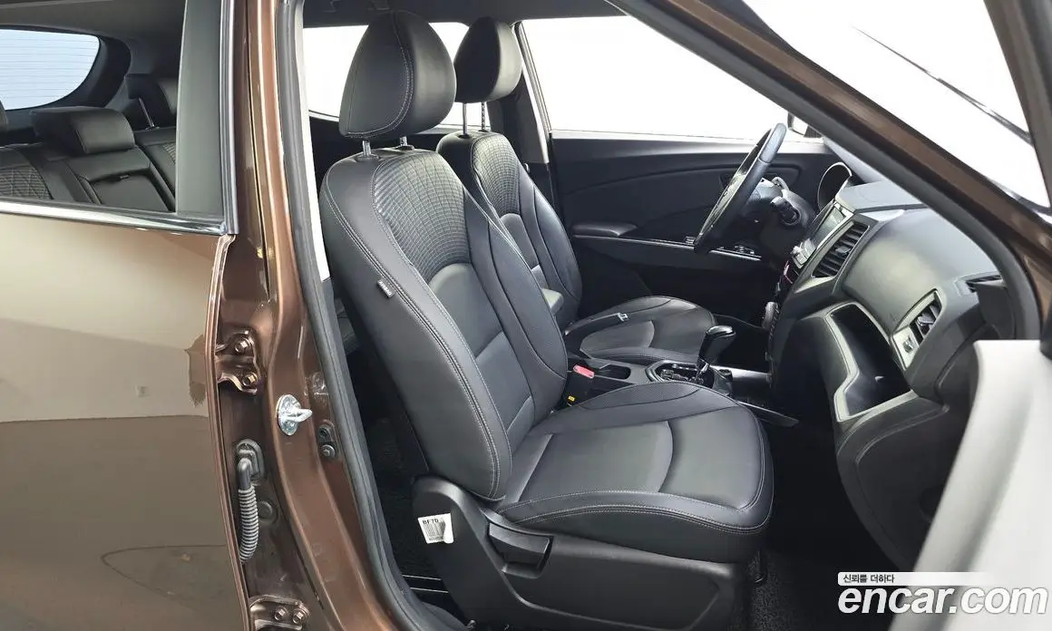 SsangYong TIBOLI 2018 1.6 автомат (гидро), фото 16