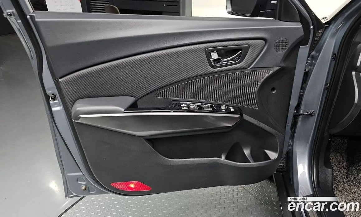 SsangYong TIBOLI 2019 1.5 автомат (гидро), фото 13