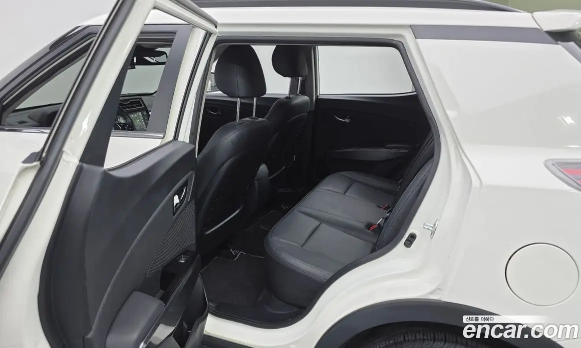 SsangYong TIBOLI 2021 1.5 автомат (гидро), фото 11