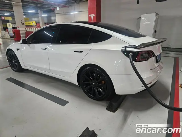 Tesla Model 3 2022 0.2 автомат (гидро), миниатюра 2