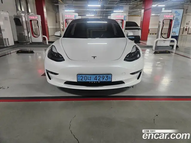 Tesla Model 3 2022 0.2 автомат (гидро), миниатюра 3