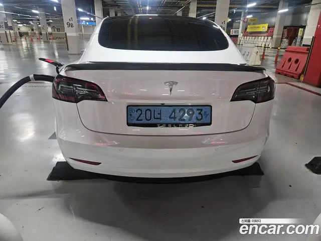 Tesla Model 3 2022 0.2 автомат (гидро), миниатюра 4