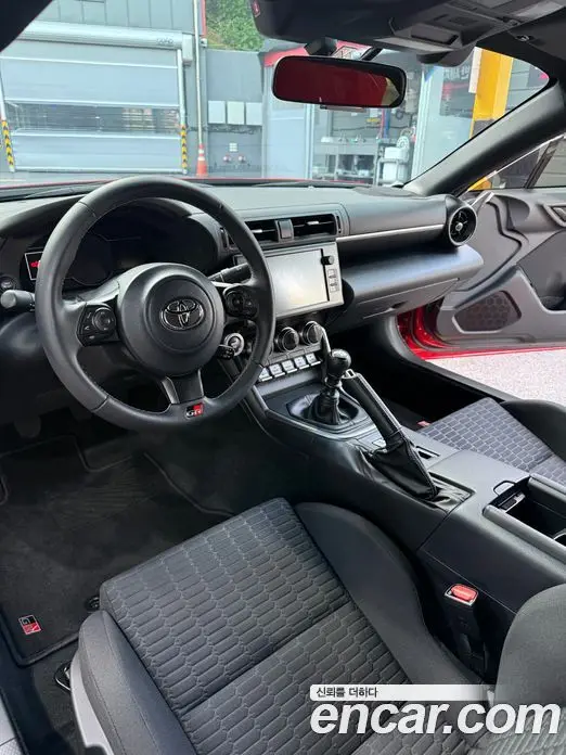 Toyota 86 2025 2.4 механика, миниатюра 7