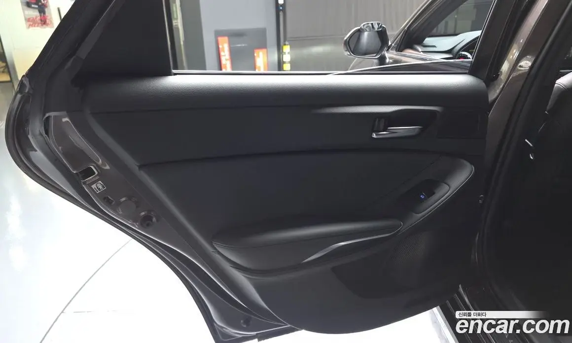 Toyota Avalon 2019 2.5 автомат (гидро), фото 15