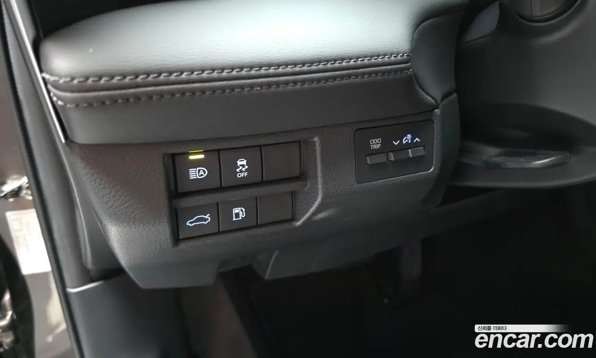 Toyota Avalon 2019 2.5 автомат (гидро), фото 26
