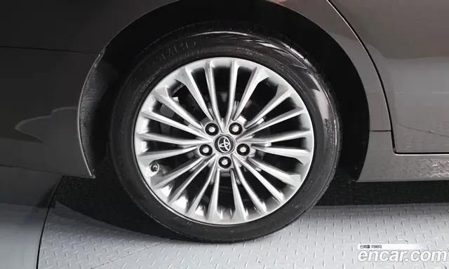 Toyota Avalon 2019 2.5 автомат (гидро), миниатюра 5