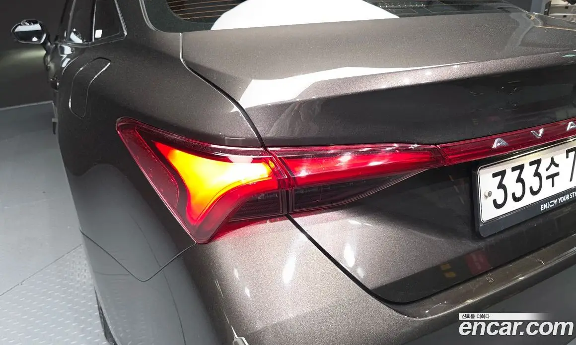 Toyota Avalon 2019 2.5 автомат (гидро), фото 9
