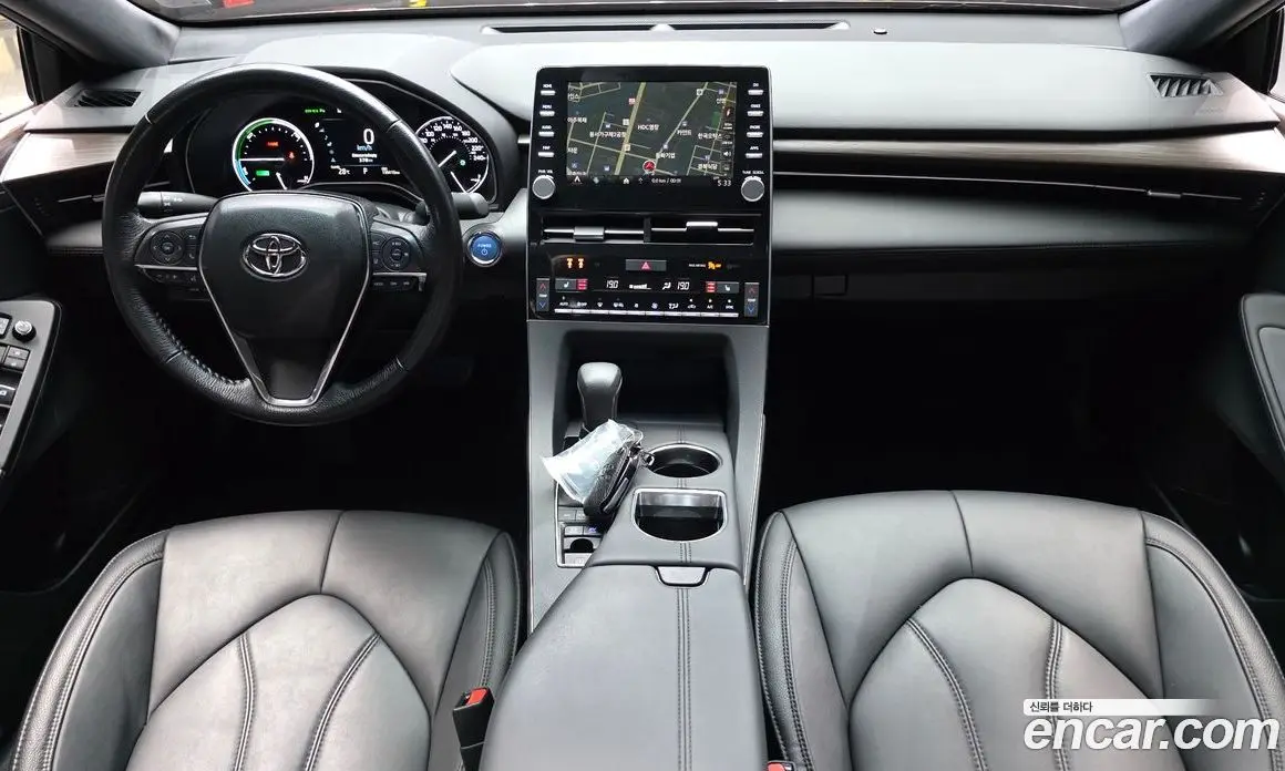 Toyota Avalon 2019 2.5 автомат (гидро), фото 10