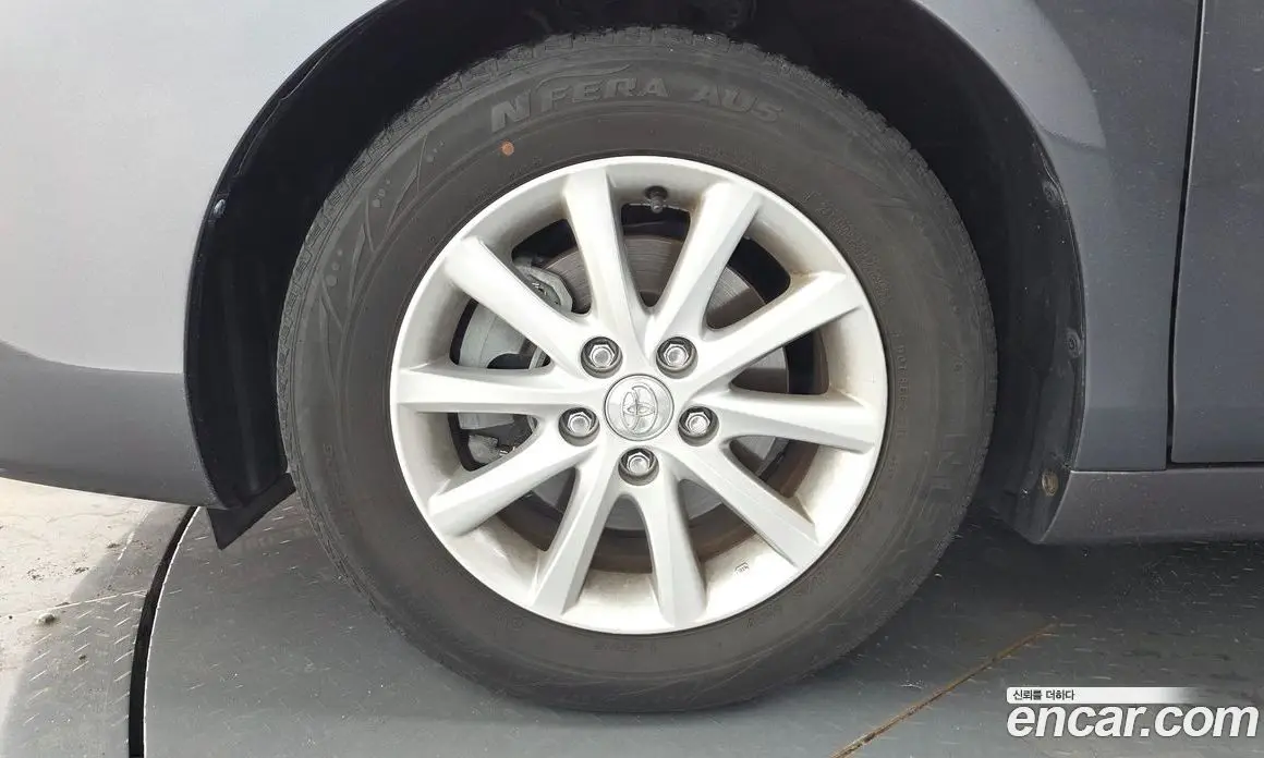 Toyota Camry 2011 2.5 автомат (гидро), фото 5