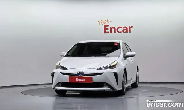 Toyota Prius 2019 1.8 автомат (гидро), миниатюра 3