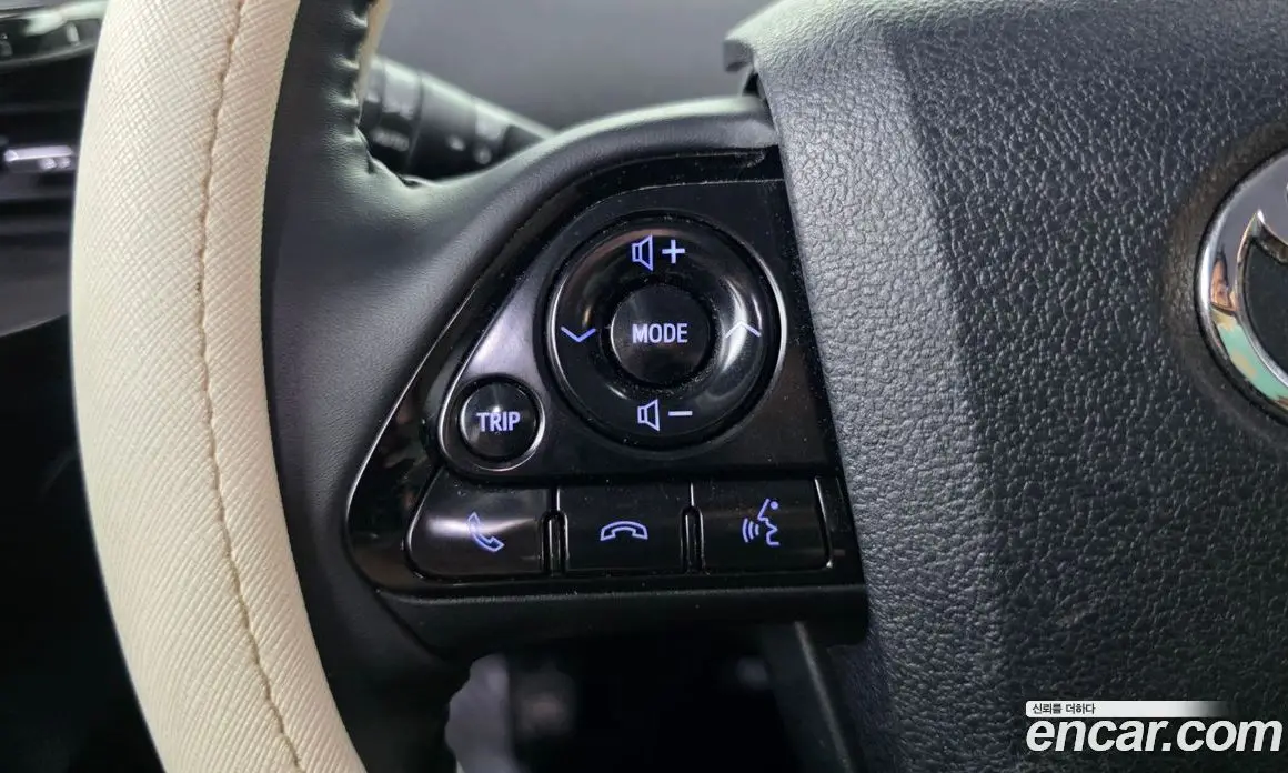 Toyota Prius 2019 1.8 автомат (гидро), фото 32