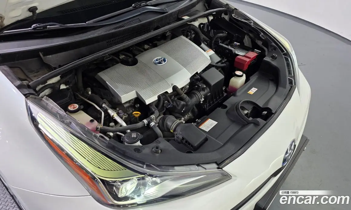 Toyota Prius 2019 1.8 автомат (гидро), фото 6