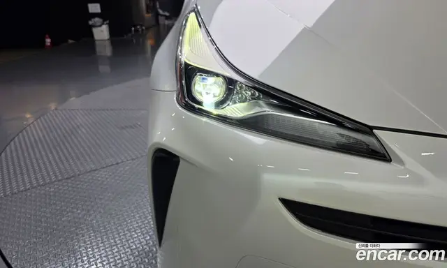 Toyota Prius 2019 1.8 автомат (гидро), миниатюра 8