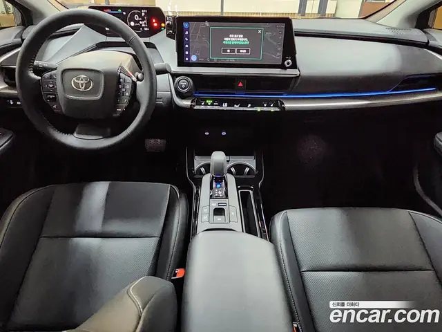 Toyota Prius 2026 2.0 автомат (робот), миниатюра 7