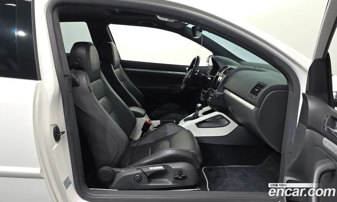 Volkswagen Golf 2008 3.2 автомат (гидро), фото 11