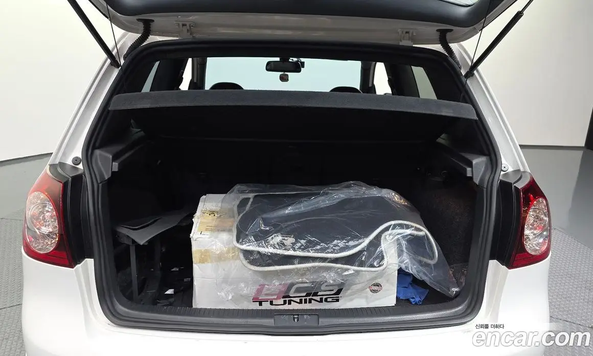 Volkswagen Golf 2008 3.2 автомат (гидро), фото 20