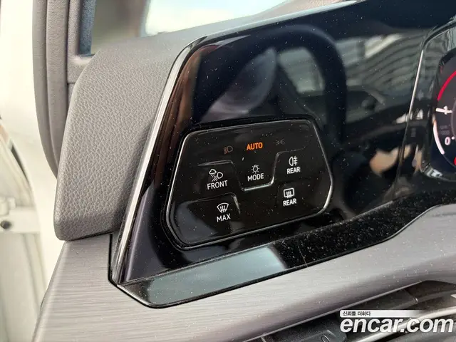 Volkswagen Golf 2023 2.0 автомат (гидро), миниатюра 11
