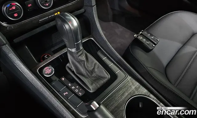 Volkswagen Passat 2018 2.0 автомат (гидро), миниатюра 12
