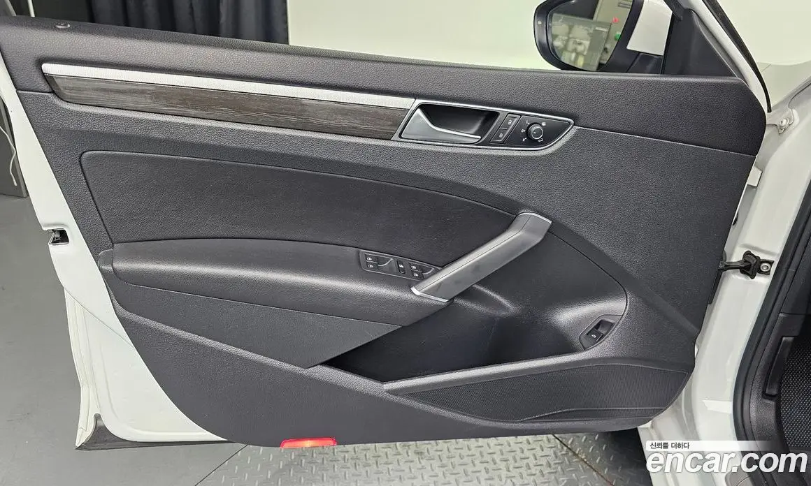 Volkswagen Passat 2018 2.0 автомат (гидро), фото 14