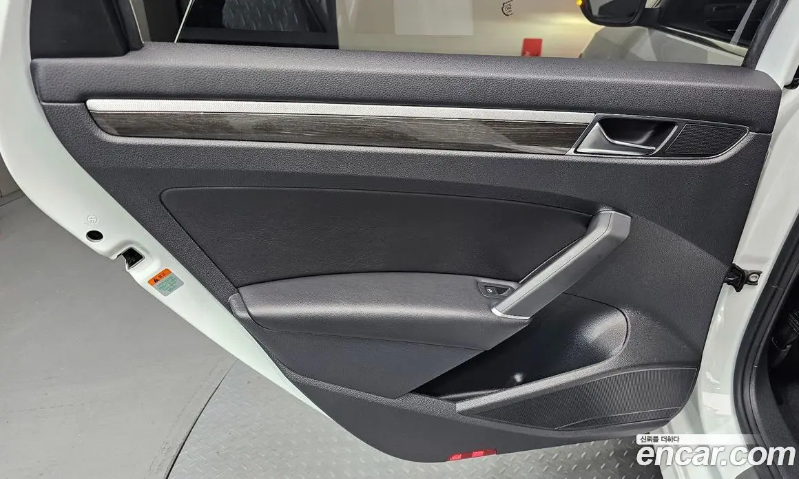 Volkswagen Passat 2018 2.0 автомат (гидро), фото 15