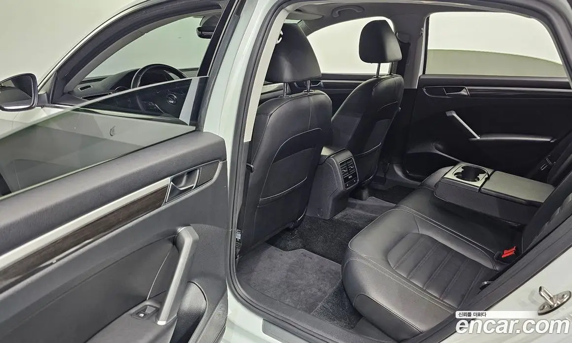Volkswagen Passat 2018 2.0 автомат (гидро), фото 16