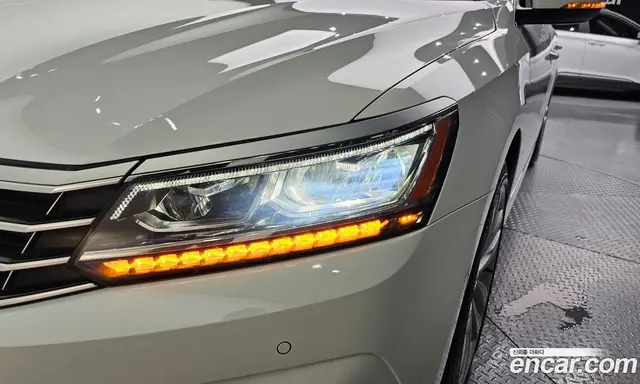 Volkswagen Passat 2018 2.0 автомат (гидро), миниатюра 8