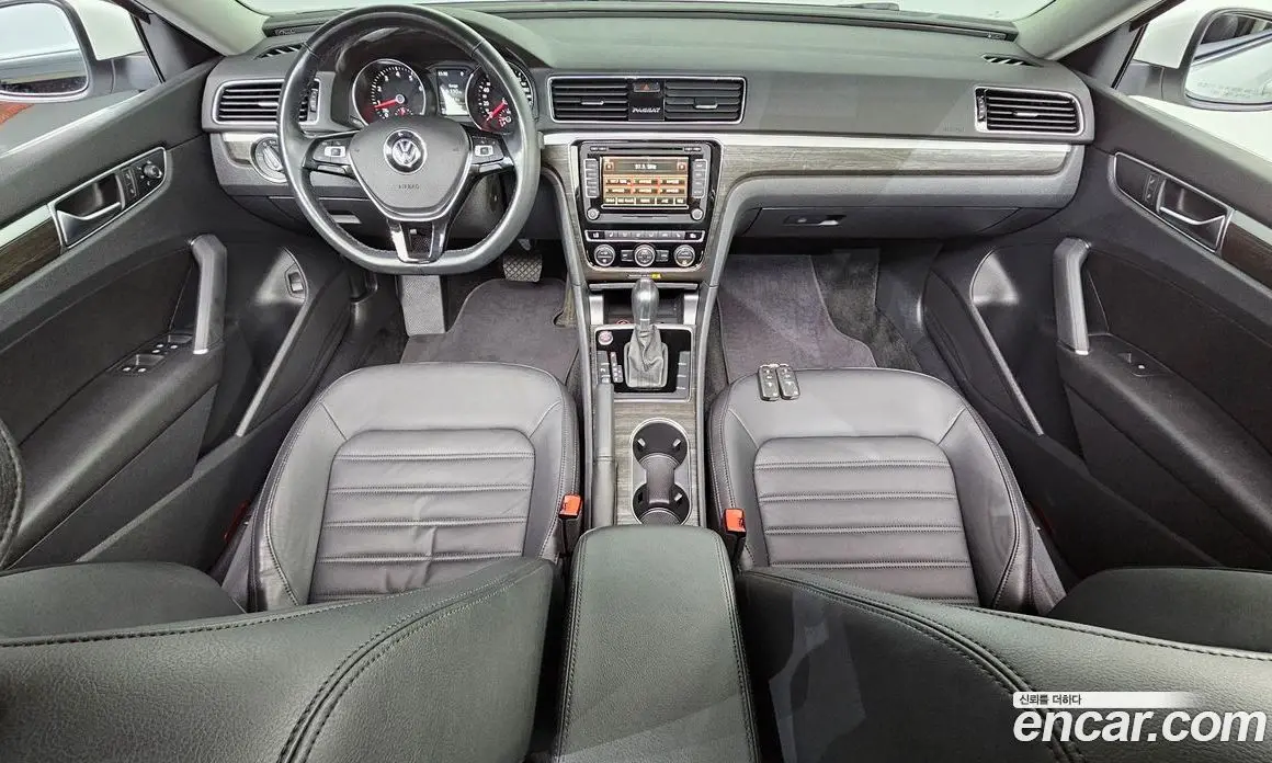 Volkswagen Passat 2018 2.0 автомат (гидро), фото 10