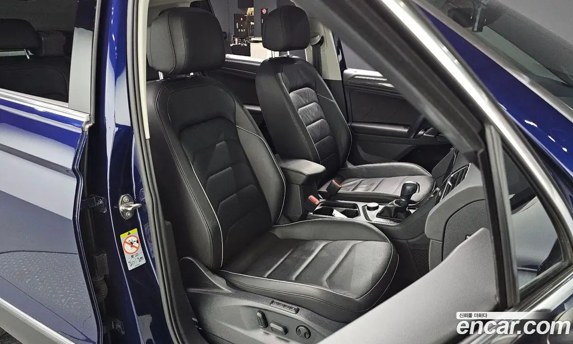 Volkswagen Tiguan 2018 2.0 автомат (гидро), фото 12