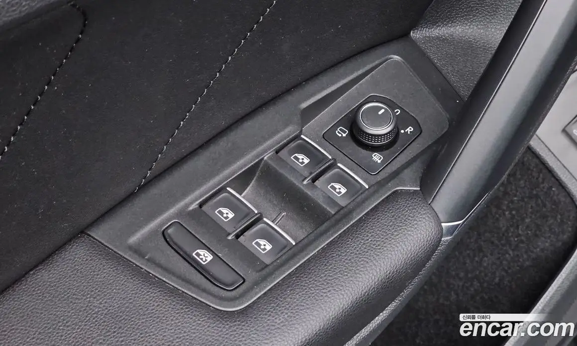 Volkswagen Tiguan 2018 2.0 автомат (гидро), фото 28