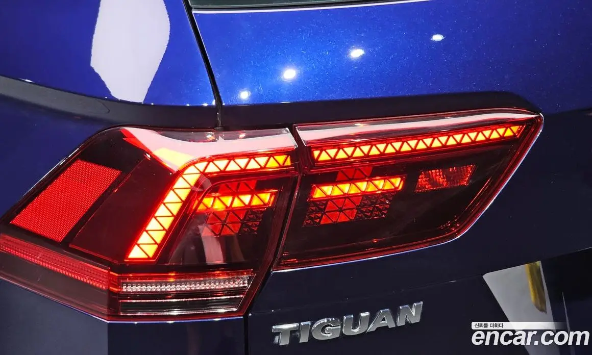 Volkswagen Tiguan 2018 2.0 автомат (гидро), фото 8