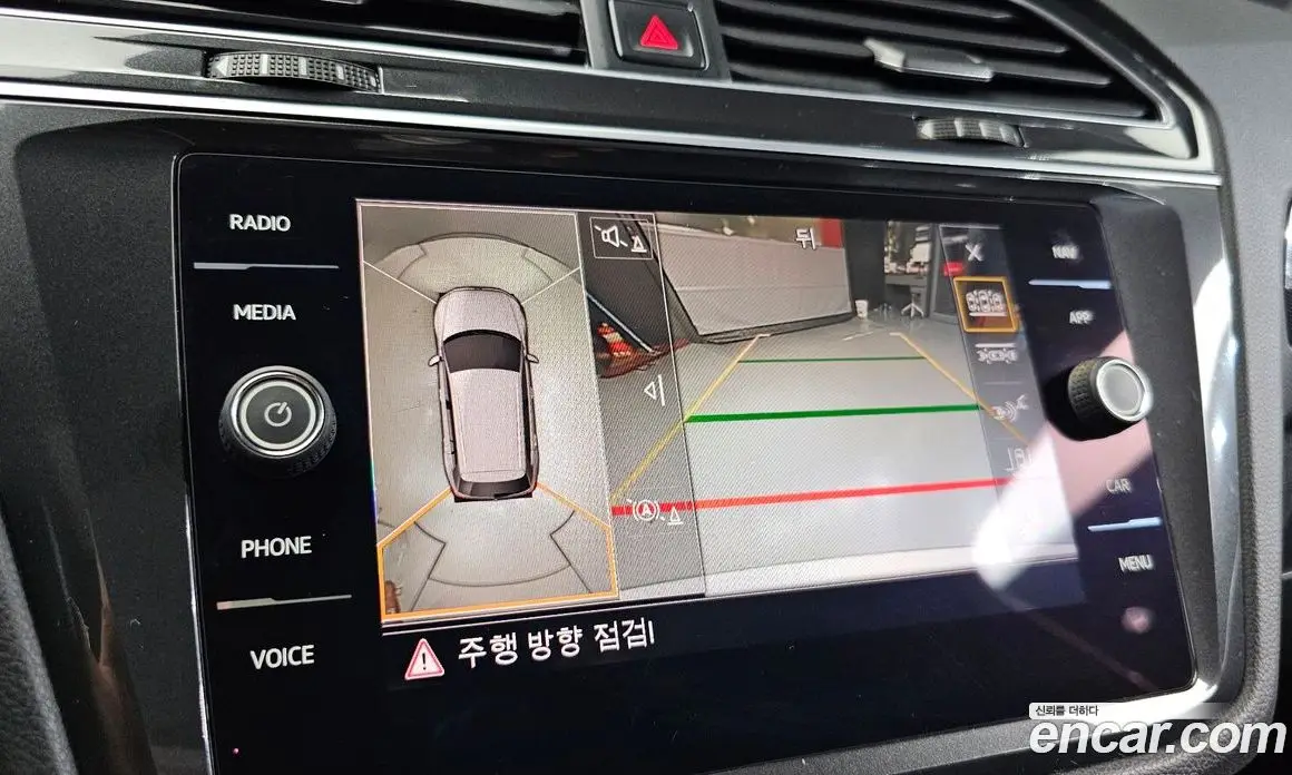 Volkswagen Tiguan 2018 2.0 автомат (гидро), фото 15