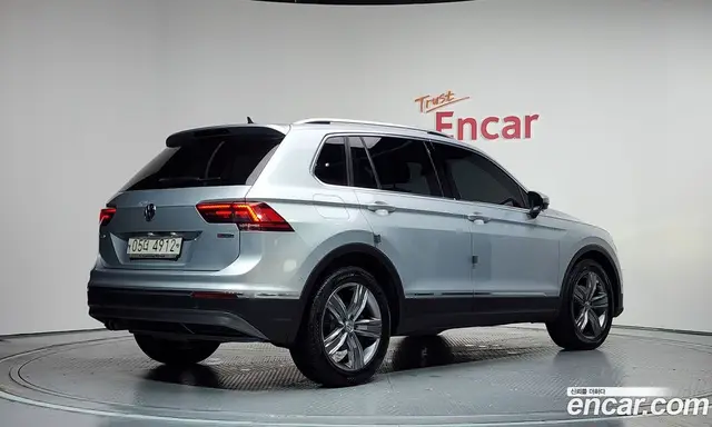 Volkswagen Tiguan 2018 2.0 автомат (гидро), миниатюра 2