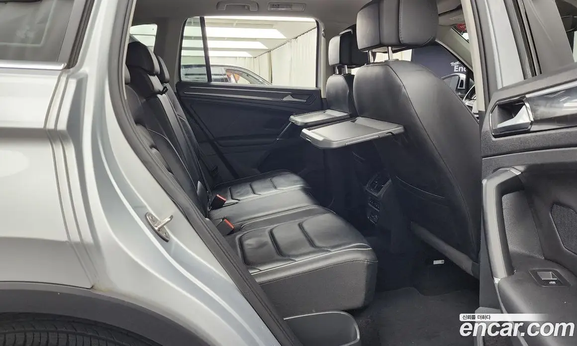 Volkswagen Tiguan 2018 2.0 автомат (гидро), фото 12