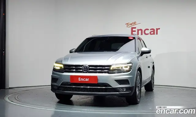 Volkswagen Tiguan 2018 2.0 автомат (гидро), миниатюра 3