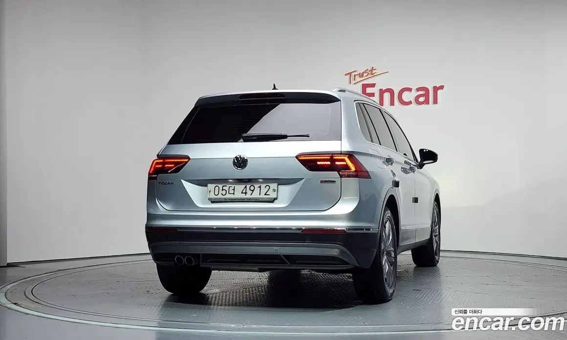 Volkswagen Tiguan 2018 2.0 автомат (гидро), фото 4
