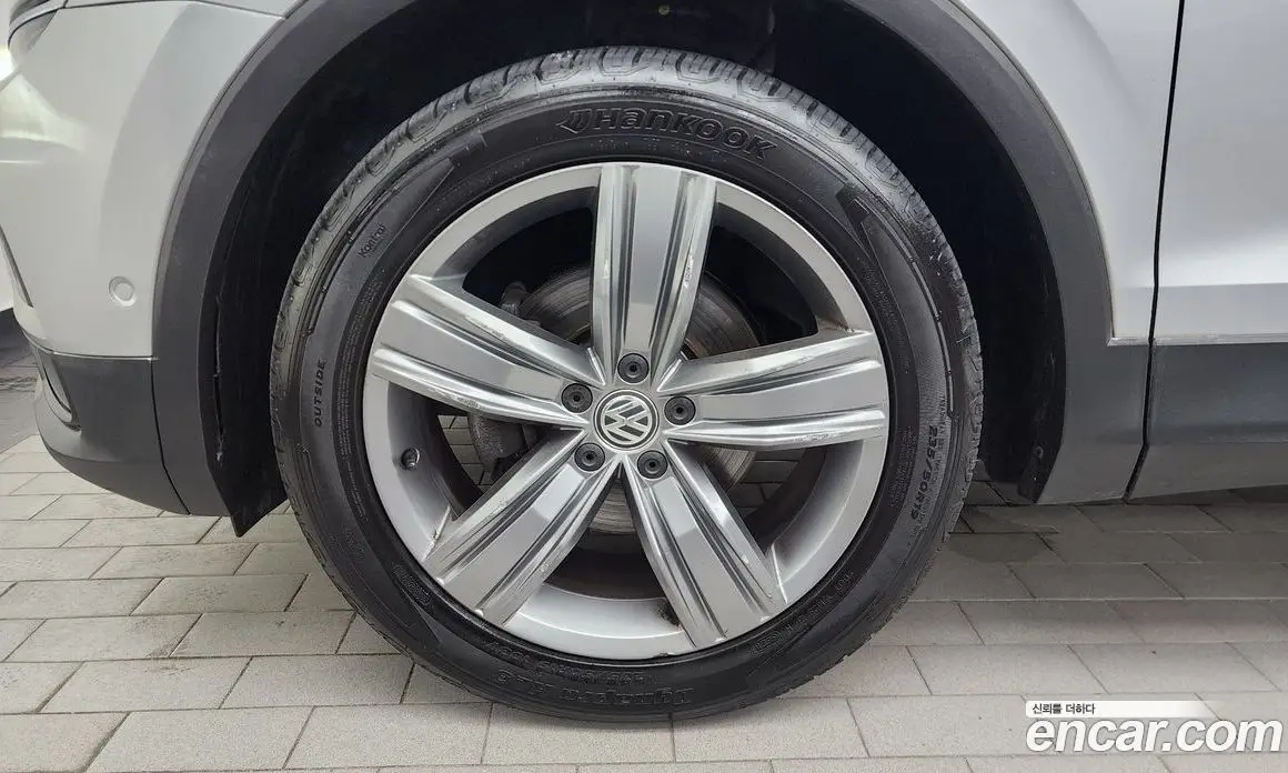 Volkswagen Tiguan 2018 2.0 автомат (гидро), фото 5