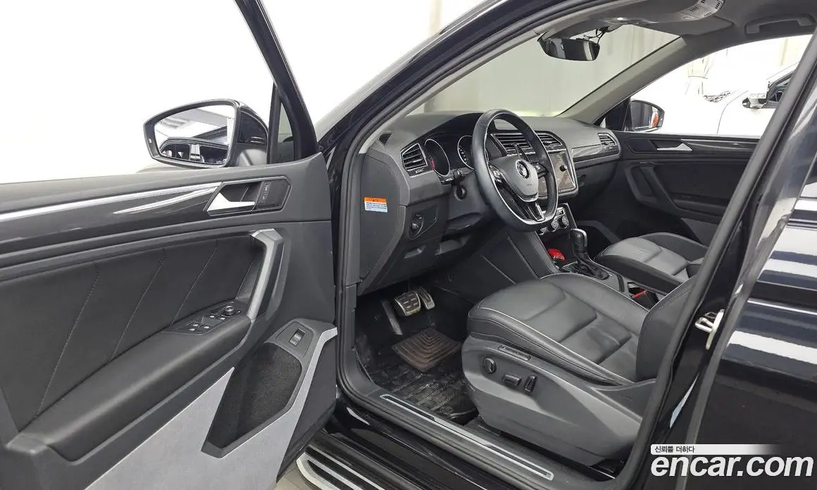 Volkswagen Tiguan 2020 2.0 автомат (гидро), фото 13